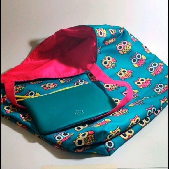 Retro Toy R US' X IPSY Teal Bag Combo - Picture 1 of 8